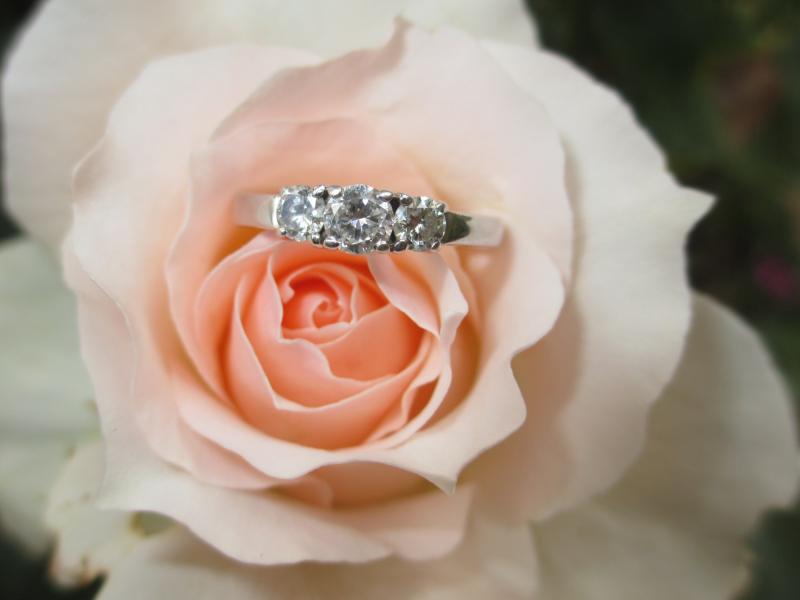 where-to-buy-engagement-rings-in-nyc-a-guide-to-the-city-s-best-jewelers